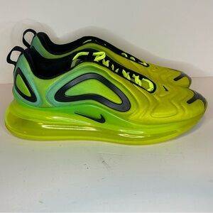 Nike Air Max 720 Volt AO2924-701 Neon Green Black Mens Size 9.5 Running Shoes
